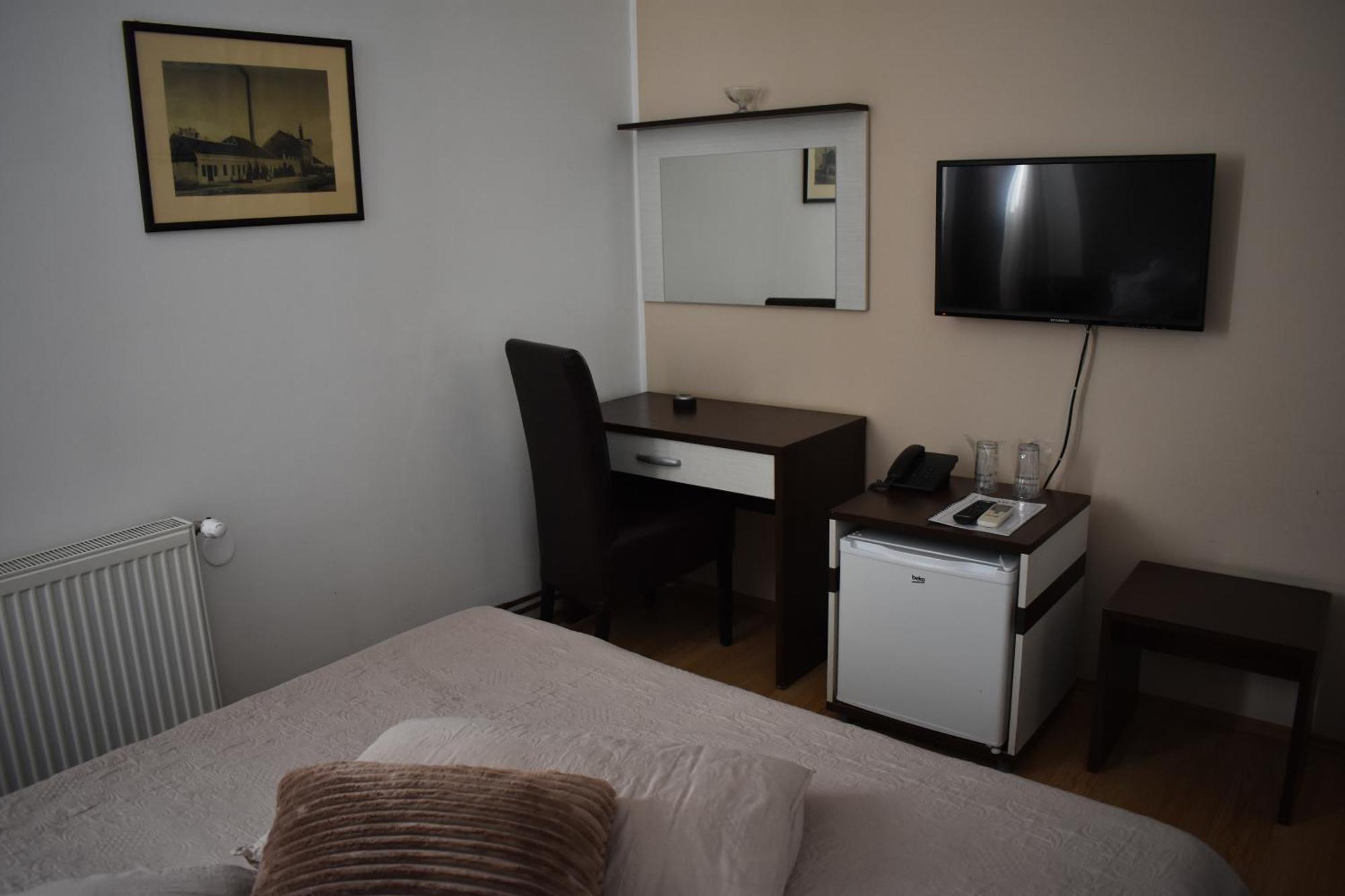 Garni Hotel Lion Jagodina Εξωτερικό φωτογραφία